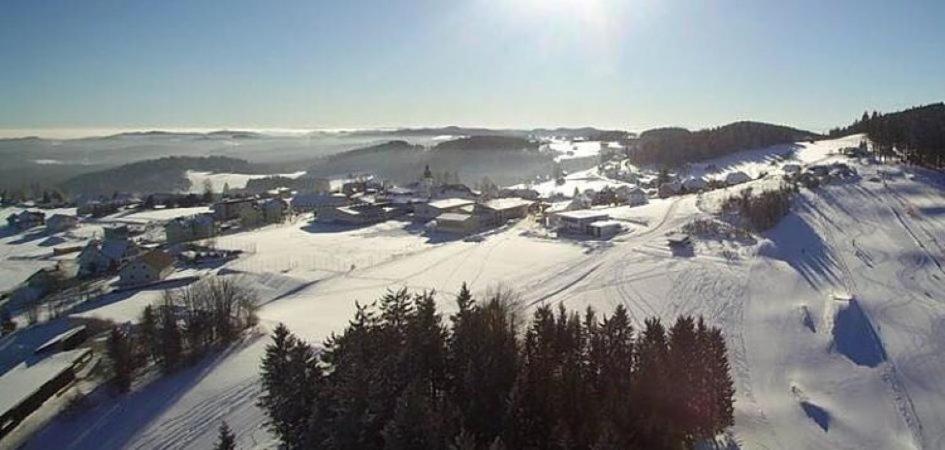 Big Sky Ranch Bed & Breakfast Liebenau  Luaran gambar